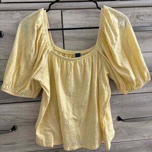 Old Navy Butter Yellow Puff Sleeve Blouse